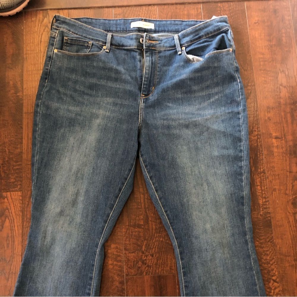 Signature Levi Strauss Jeans Womens 18M Mid Rise Gold Boot Cut